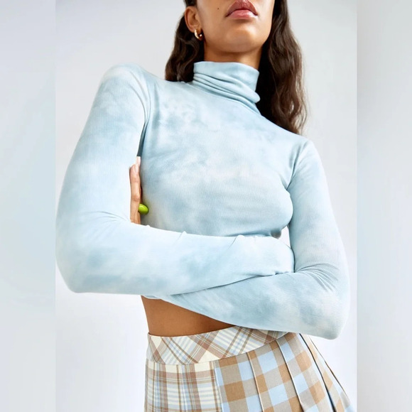 Sunday Best
Freshman Cropped Turtleneck size XS - Picture 3 of 10